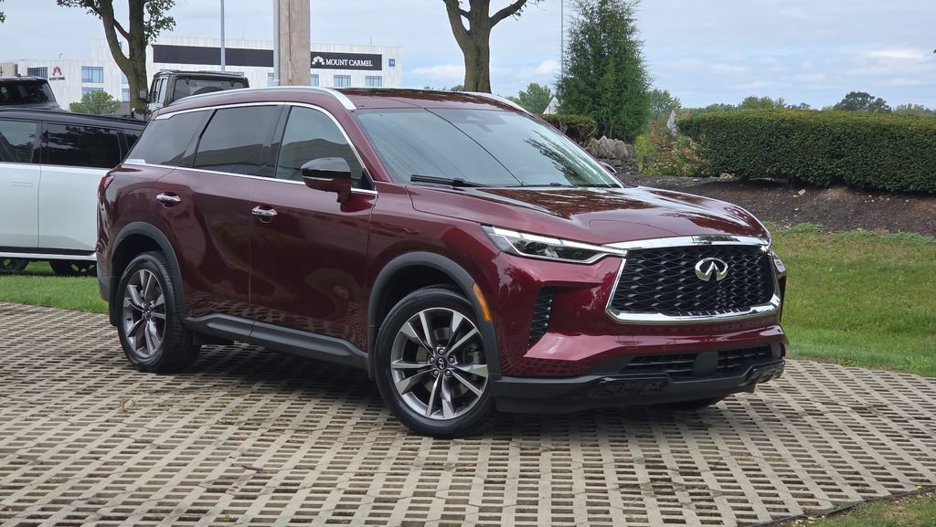 Used 2023 INFINITI QX60 Luxe w/ Cargo Package AWD/4WD image 3