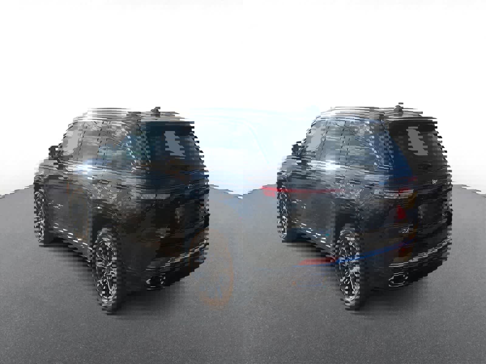 Certified 2023 Jeep Grand Cherokee Overland w/ Luxury Tech Group IV image 6