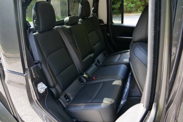 Used 2025 Jeep Gladiator Sport image 43