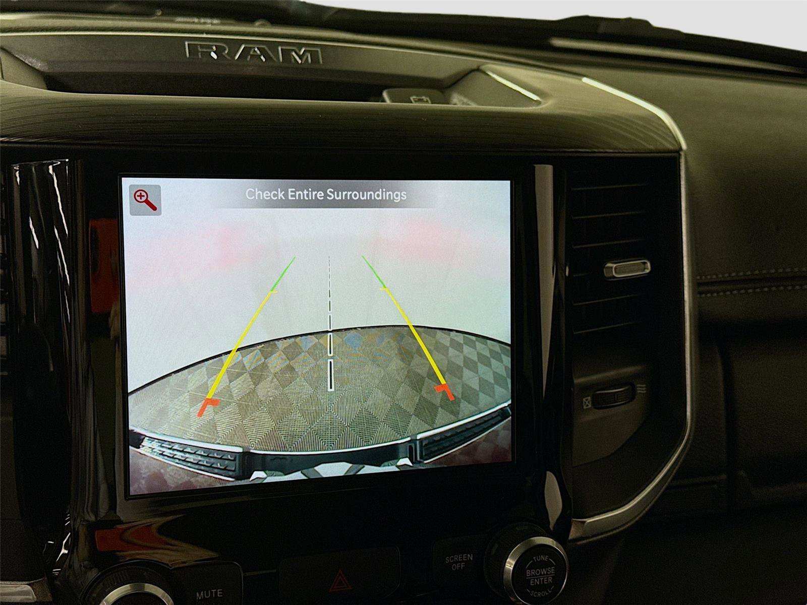 Used 2024 RAM 1500 Laramie image 8