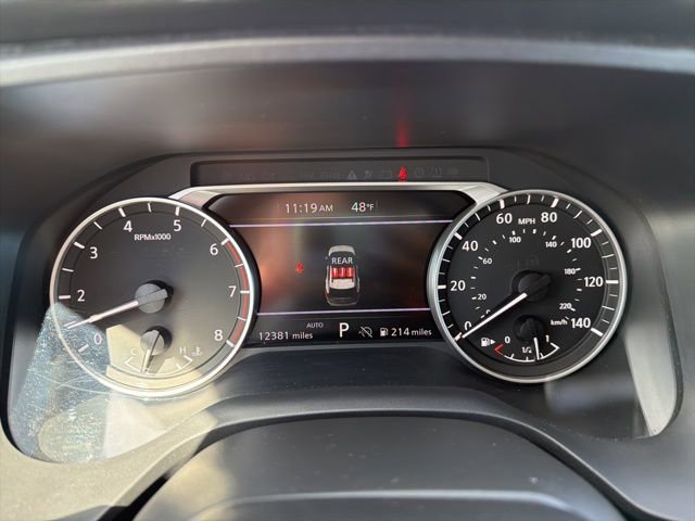 Used 2025 Nissan Rogue SV AWD/4WD image 12
