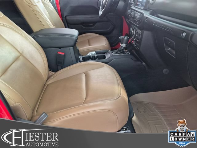 Used 2022 Jeep Wrangler Unlimited Rubicon w/ Cold Weather Group AWD/4WD image 35
