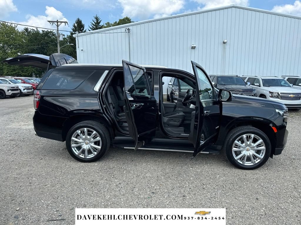 Used 2024 Chevrolet Tahoe Premier AWD/4WD image 37