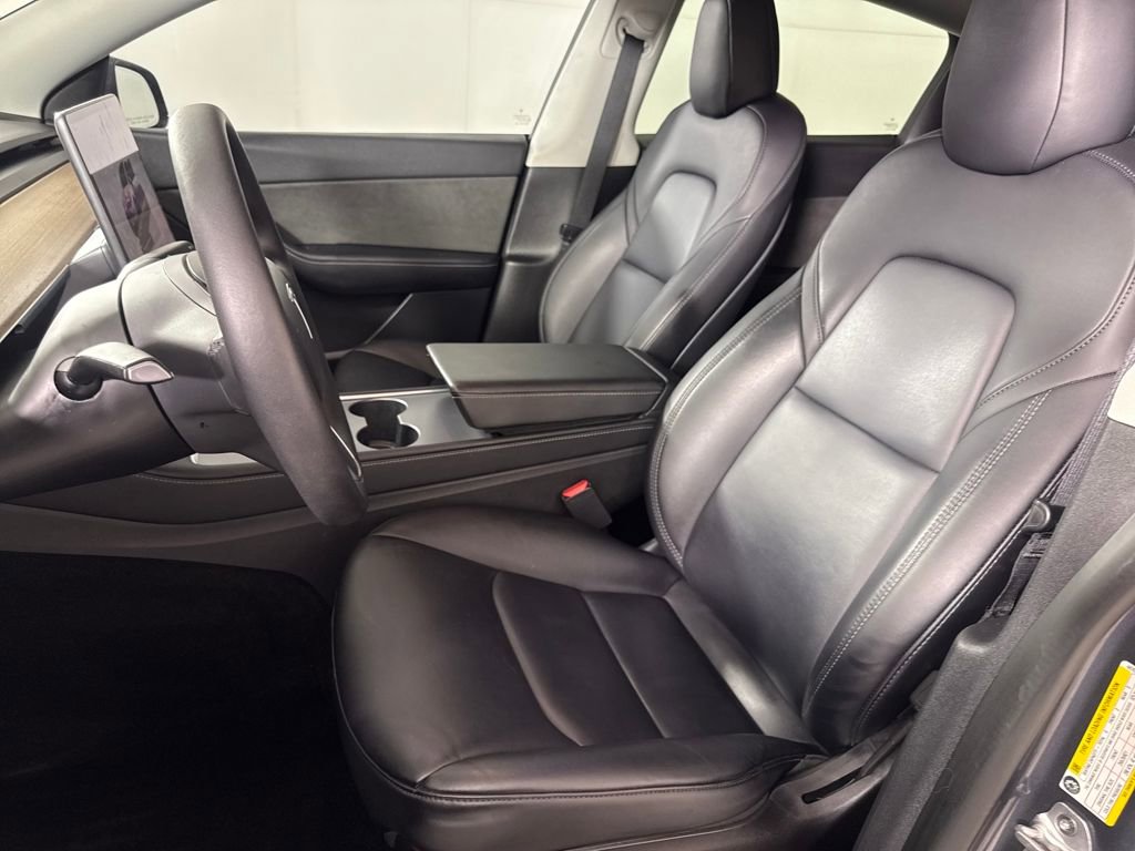 Used 2022 Tesla Model Y Performance image 11