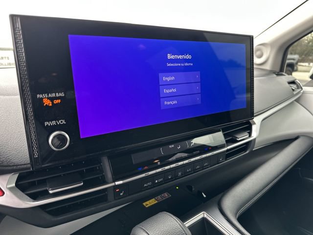 Used 2025 Toyota Sienna XLE w/ XLE Plus Package image 14