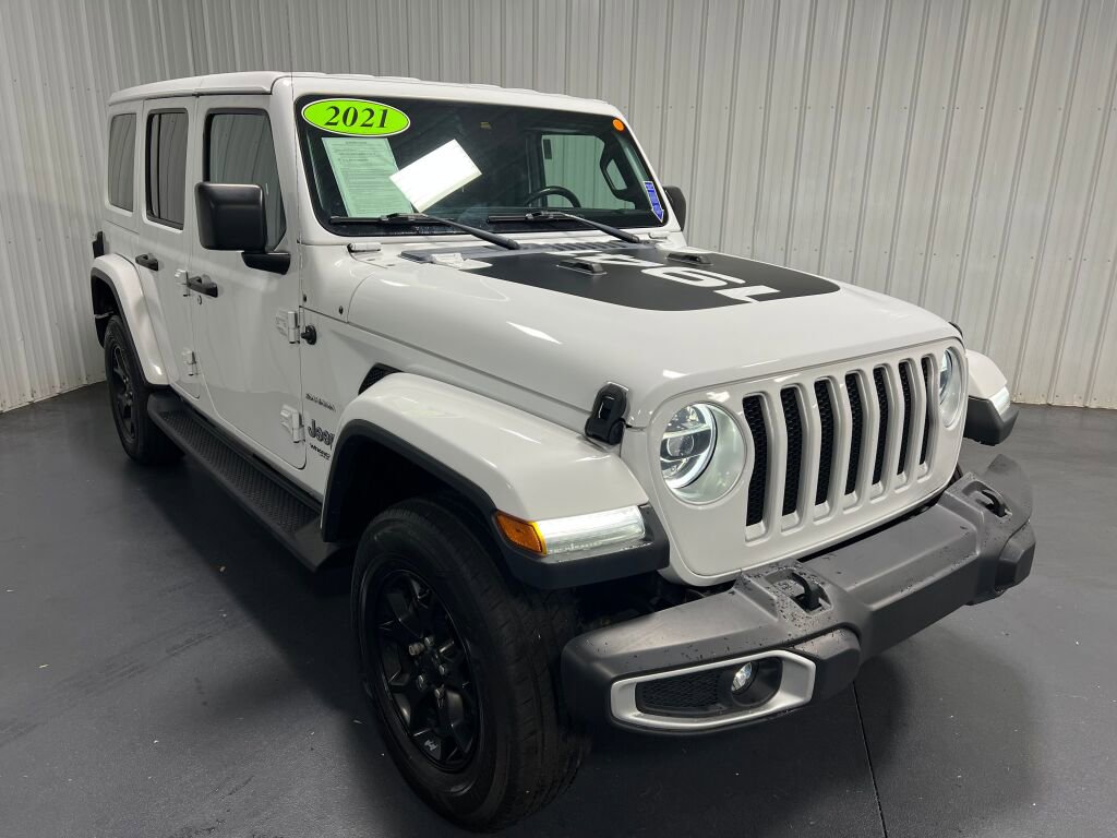 Used 2021 Jeep Wrangler Unlimited Sahara w/ Uconnect 4C Nav & Sound Group image 16