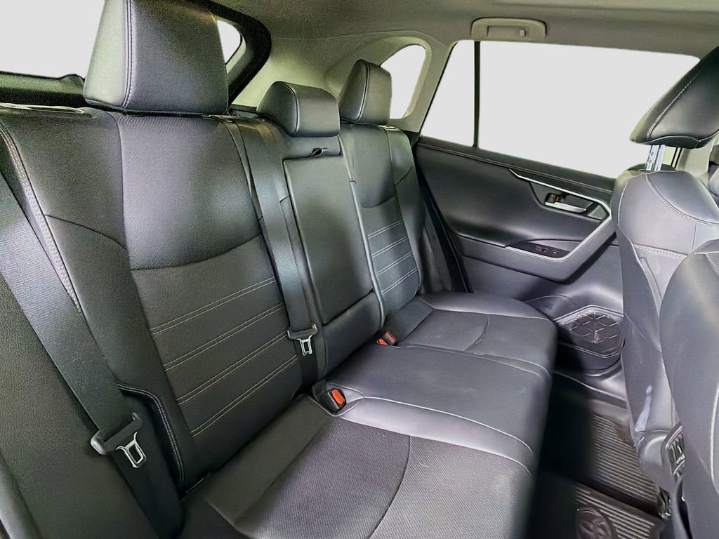 Used 2022 Toyota RAV4 Limited image 31