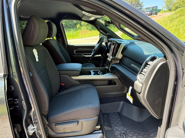 New 2026 RAM 2500 Big Horn AWD/4WD image 21