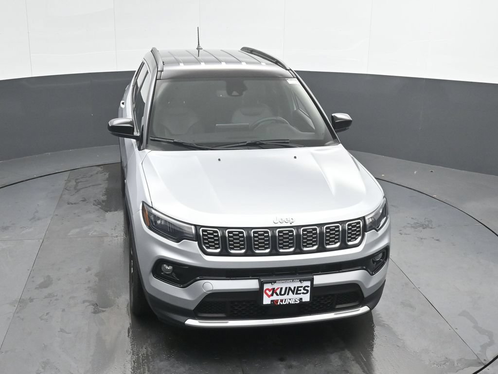 Used 2025 Jeep Compass Limited AWD/4WD image 36