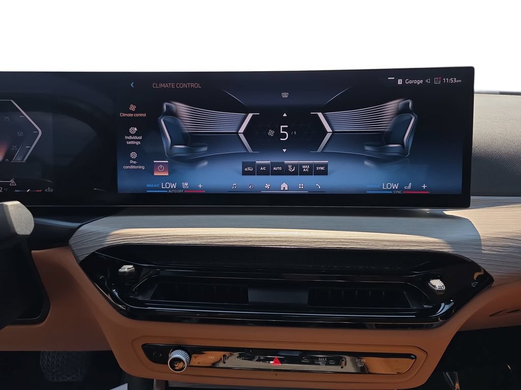Used 2025 BMW 330i Sedan w/ Convenience Package RWD image 24