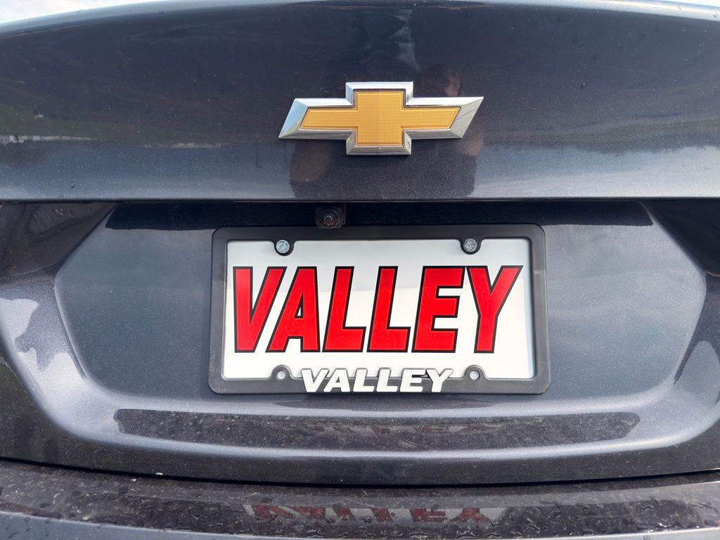 Used 2023 Chevrolet Malibu LT FWD image 18