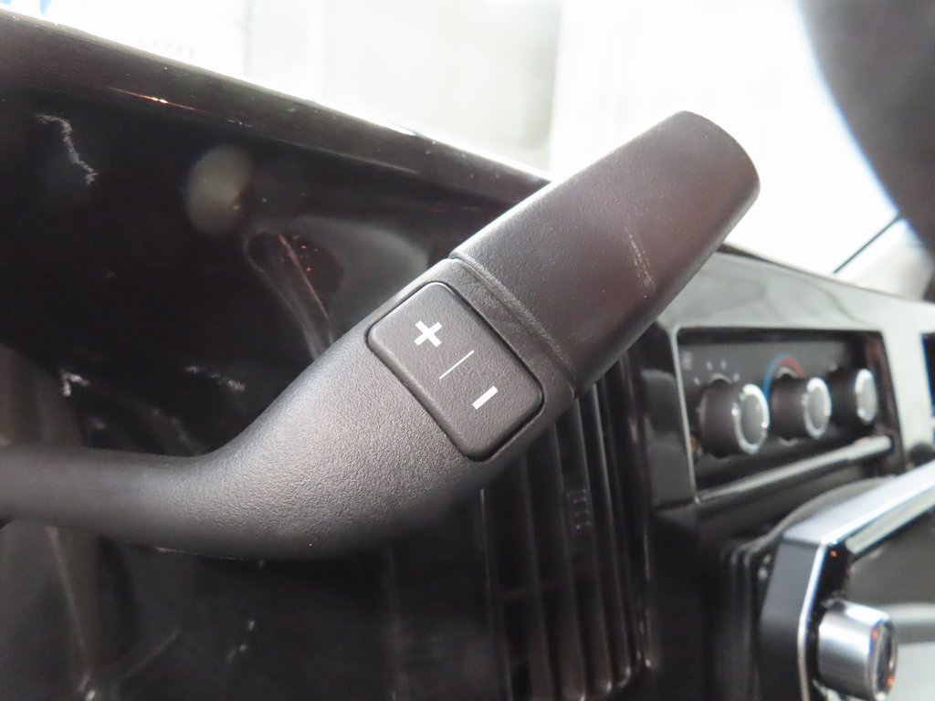 Used 2022 GMC Savana 2500 Extended w/ Enhanced Convenience Package image 51