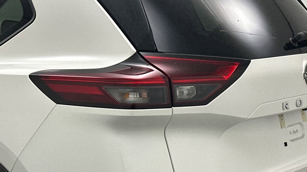 Certified 2023 Nissan Rogue SV w/ SV Premium B Package image 22