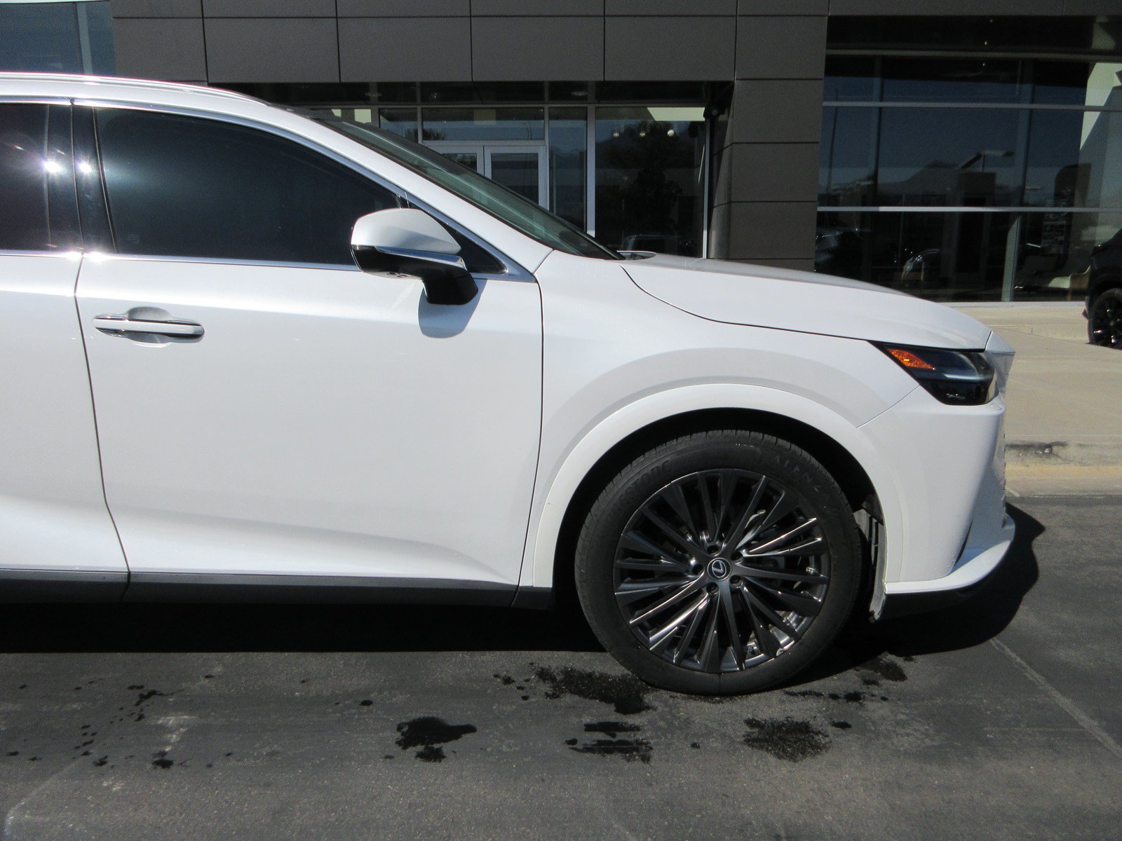 Used 2023 Lexus RX 350 AWD w/ Cold Area Package image 12