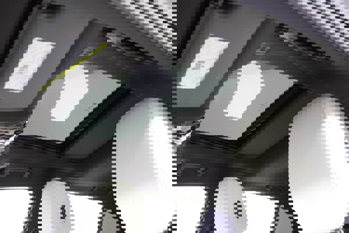 Used 2024 BMW 530i w/ M Sport Package image 9