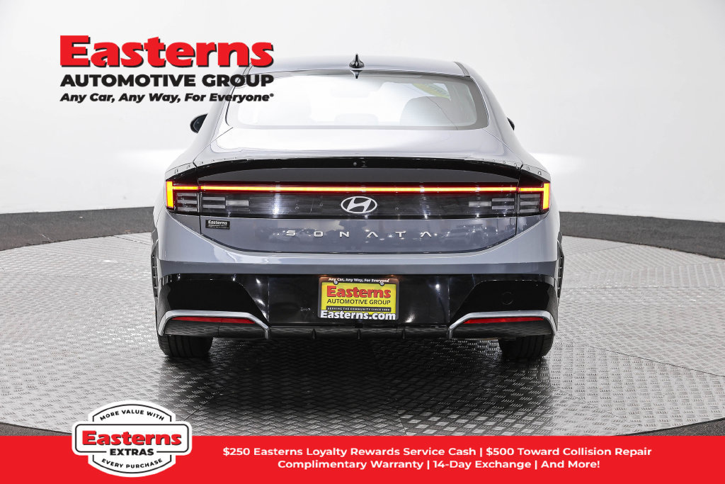 Used 2024 Hyundai Sonata SEL FWD image 7