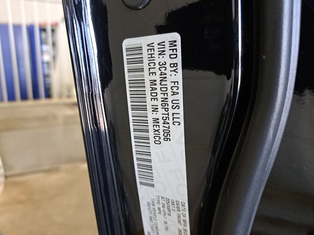 Certified 2023 Jeep Compass Latitude AWD/4WD image 12