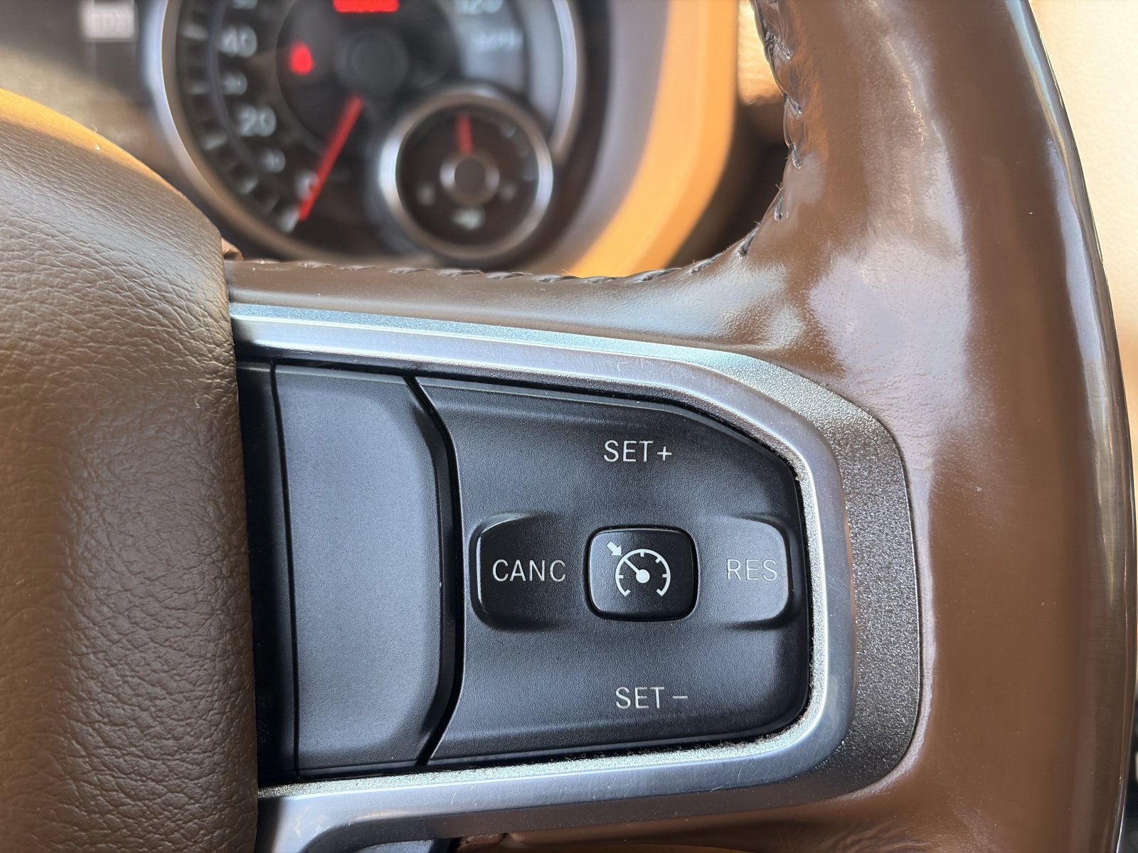 Used 2019 RAM 1500 Laramie AWD/4WD image 27