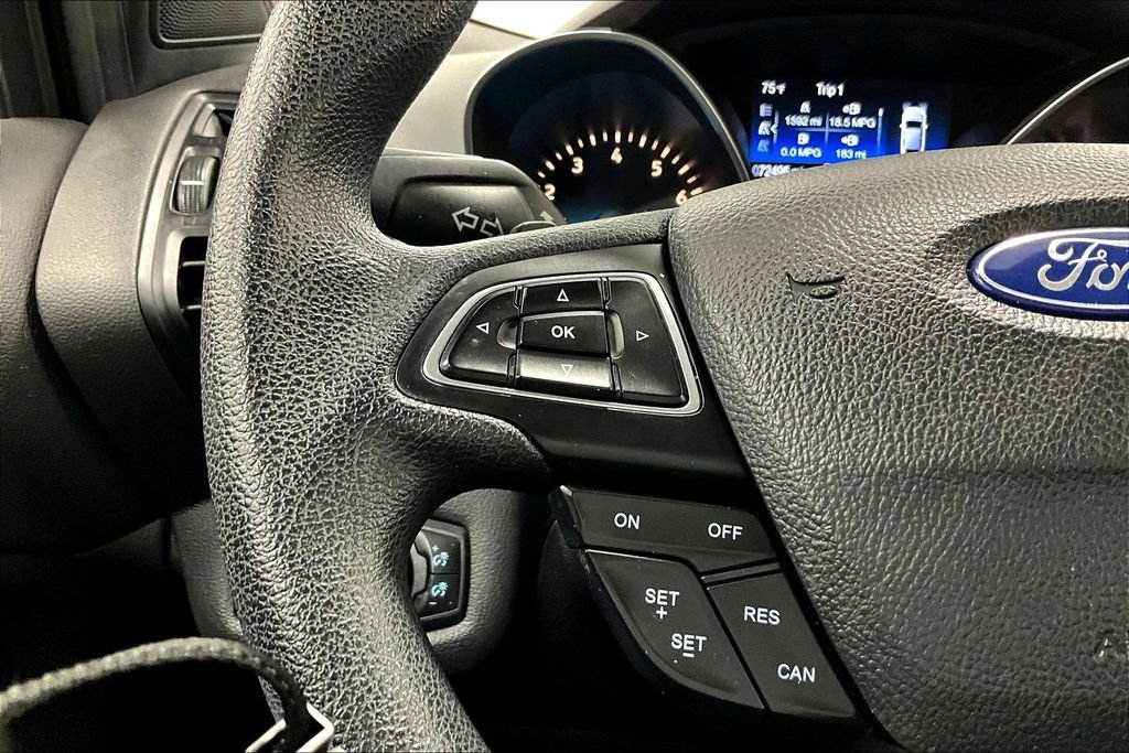 Used 2017 Ford Escape SE image 23