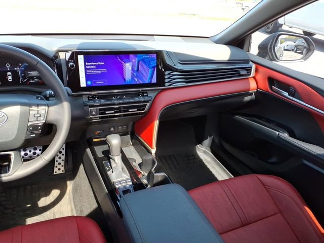 Used 2025 Toyota Camry XSE FWD image 19