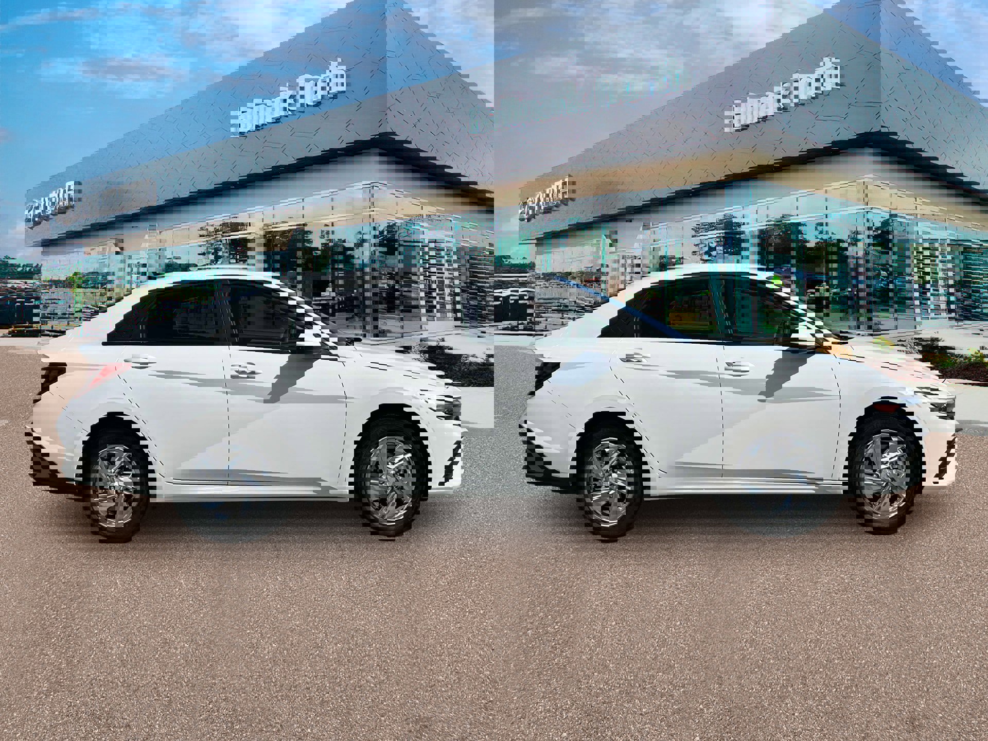 New 2025 Hyundai Elantra SE w/ Cargo Package image 9