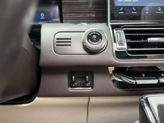 Used 2023 Lincoln Navigator Black Label AWD/4WD image 41