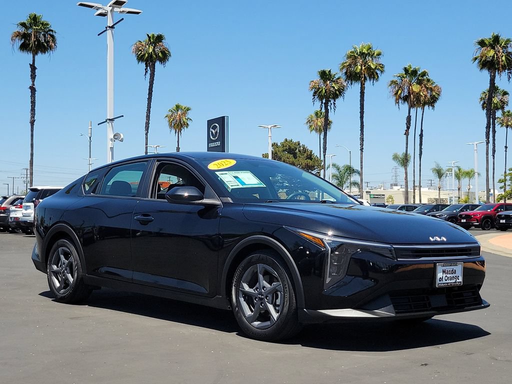 Used 2025 Kia K4 FWD image 33
