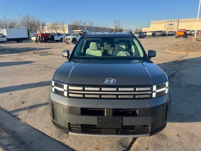Used 2025 Hyundai Santa Fe SEL image 2