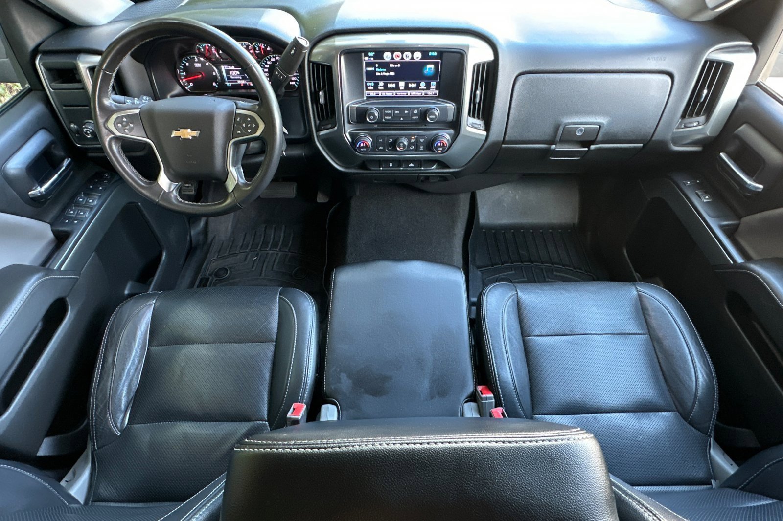 Used 2018 Chevrolet Silverado 1500 LT w/ All Star Edition image 4