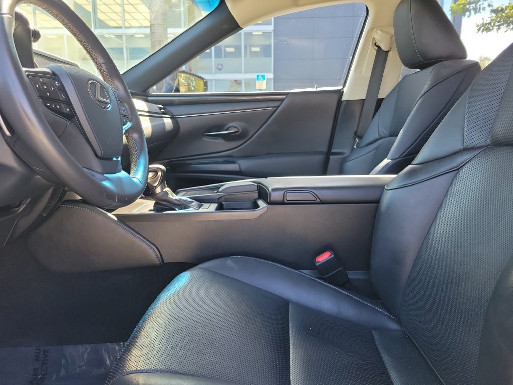 Used 2019 Lexus ES 350 w/ Accessory Package 2 FWD image 23