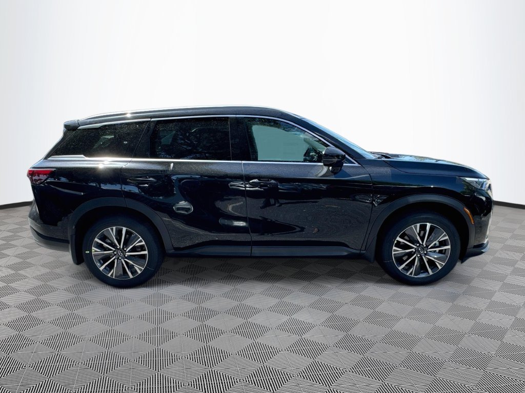 New 2027 INFINITI QX60 Luxe FWD image 4