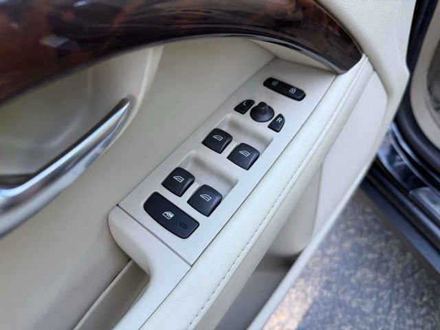 Used 2012 Volvo XC70 T6 image 25