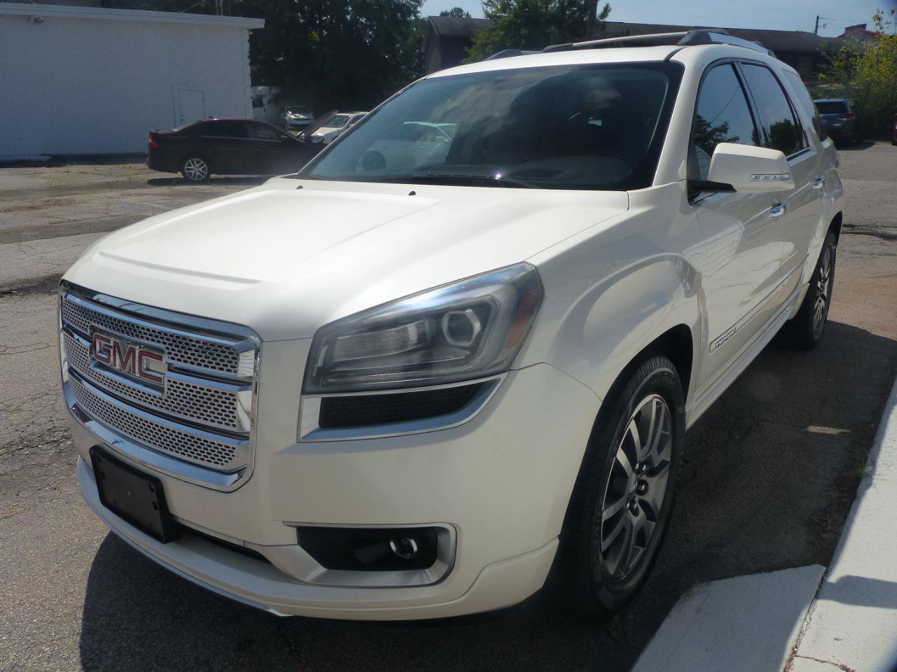 Used 2013 GMC Acadia Denali AWD/4WD image 2