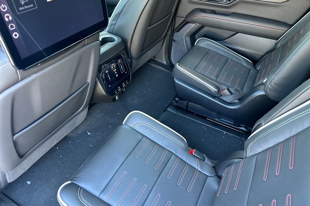 New 2026 GMC Yukon XL AT4 Ultimate AWD/4WD image 12