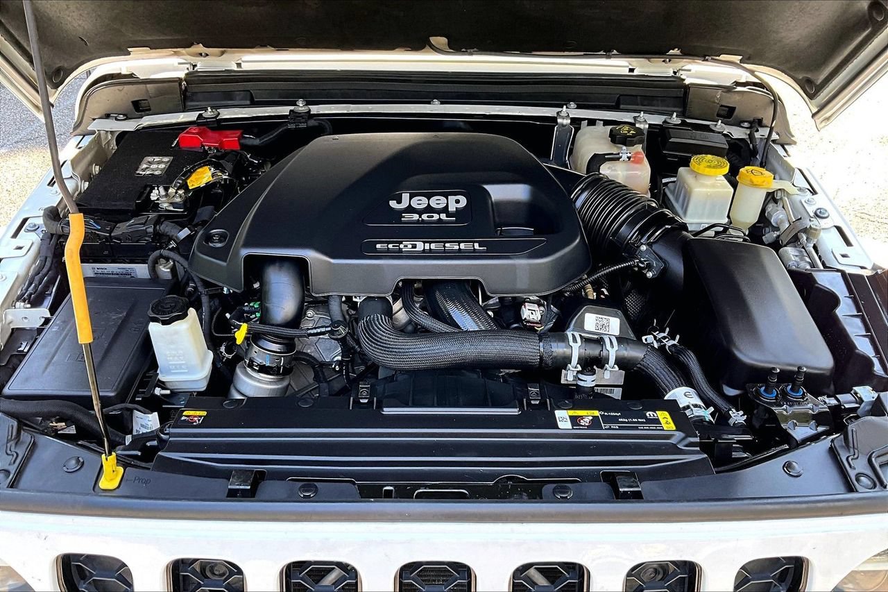 Used 2021 Jeep Gladiator Overland AWD/4WD image 30