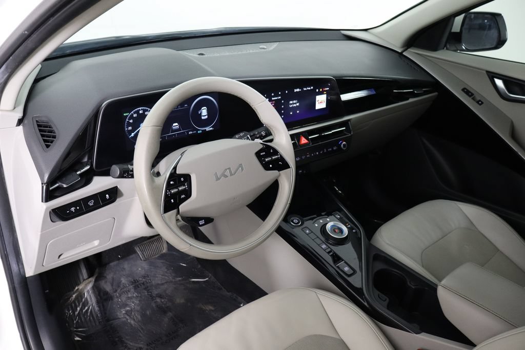 Used 2023 Kia Niro Wind FWD image 25