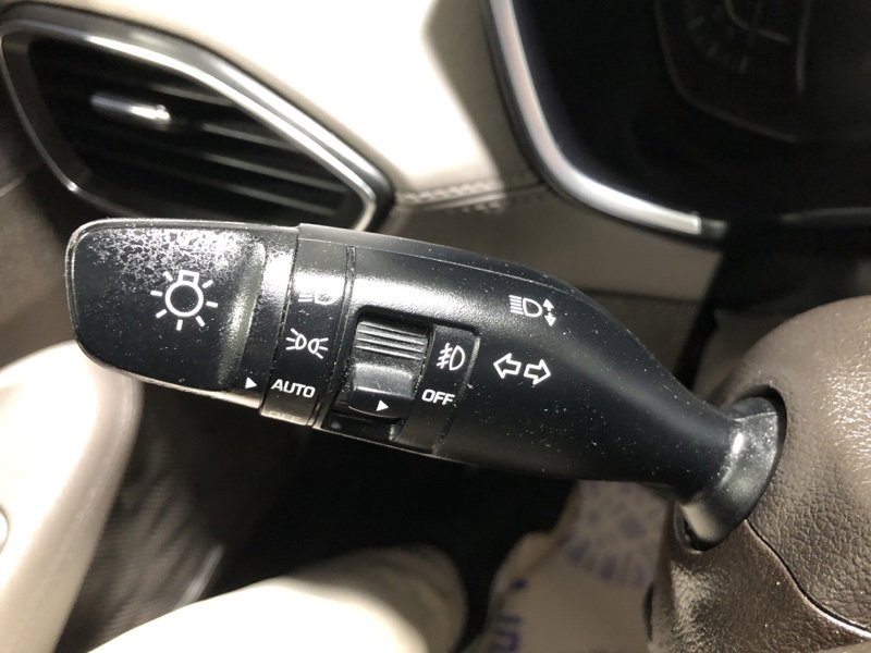 Used 2019 Hyundai Santa Fe SEL image 20