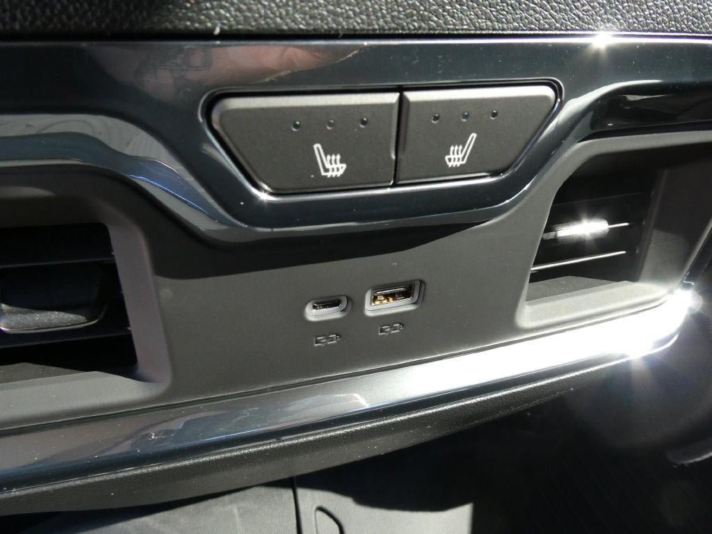 New 2026 Chevrolet Silverado 2500 LTZ w/ LTZ Plus Package AWD/4WD image 16
