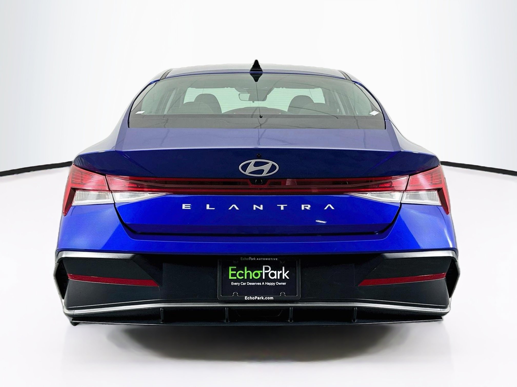 Used 2025 Hyundai Elantra SEL FWD image 7