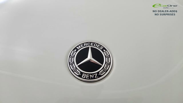 Used 2025 Mercedes-Benz GLC 300 4MATIC image 16