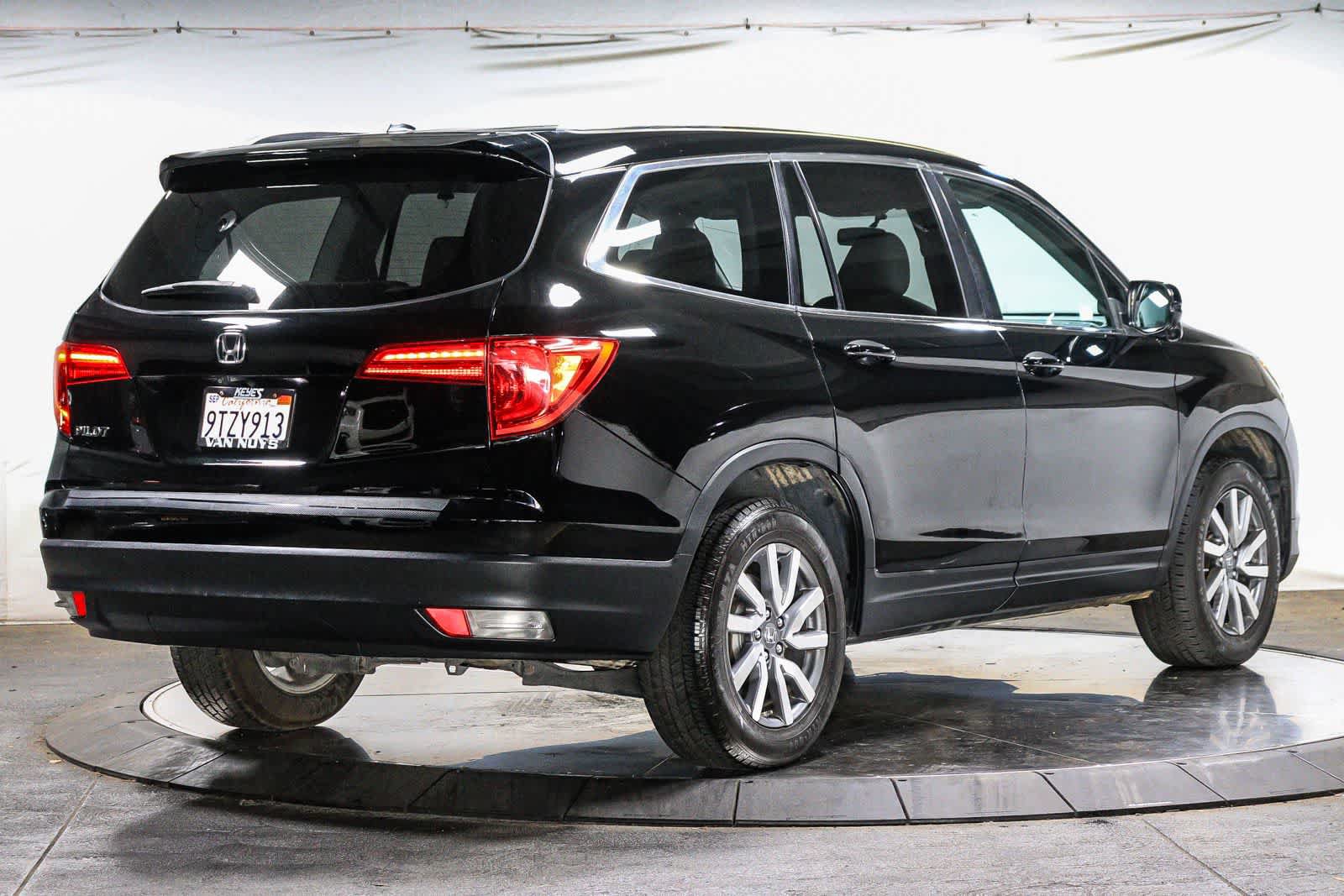 Used 2018 Honda Pilot EX image 4