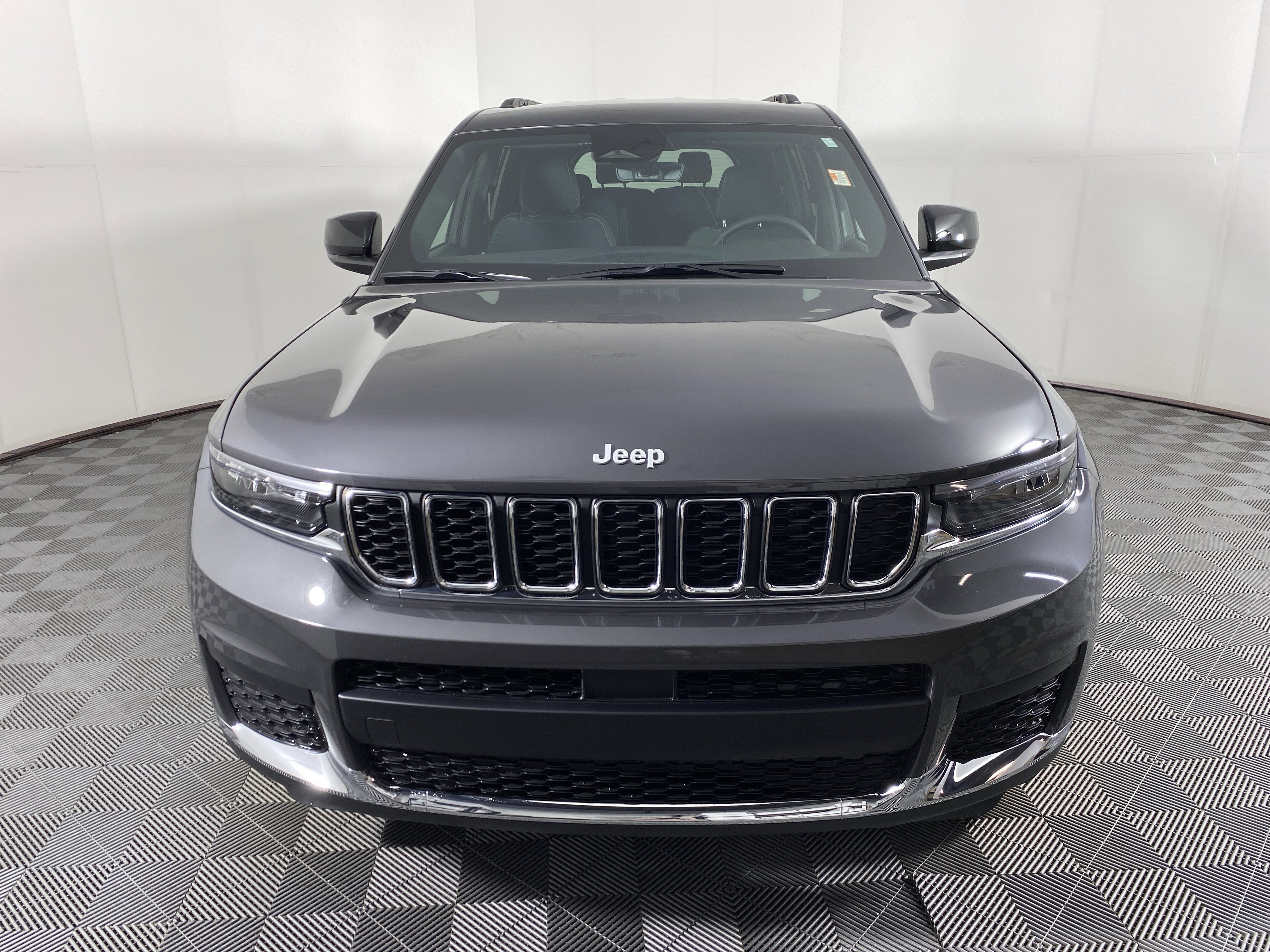 New 2025 Jeep Grand Cherokee L Laredo w/ Luxury Tech Group I image 11