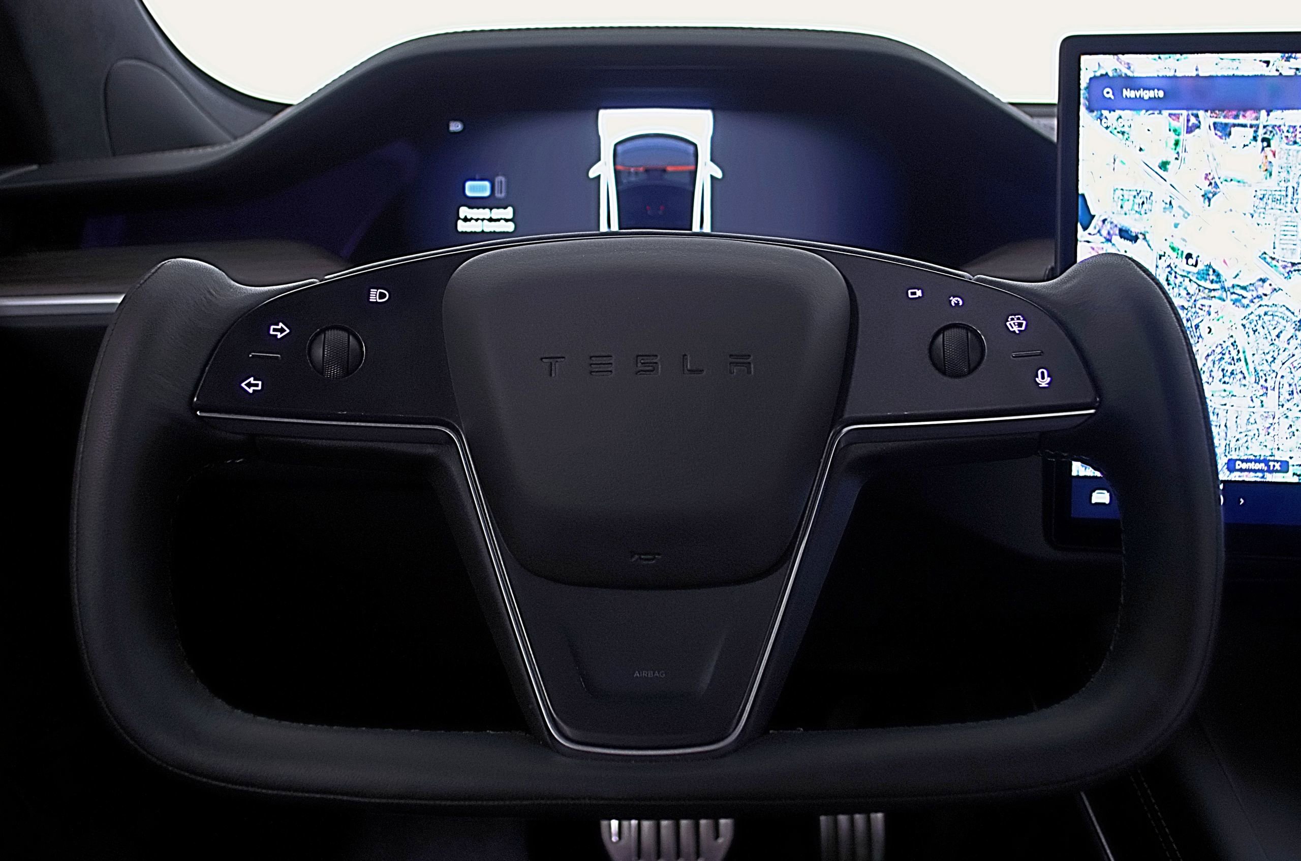 Used 2023 Tesla Model S image 24