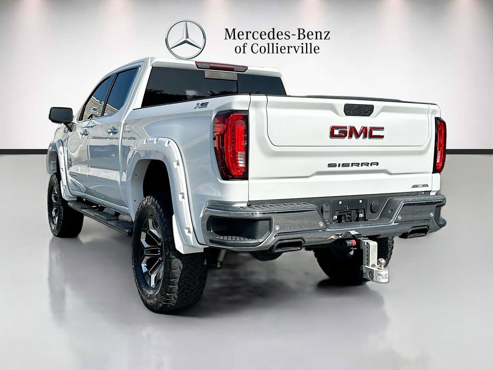 Used 2019 GMC Sierra 1500 SLT w/ SLT Premium Plus Package AWD/4WD image 7