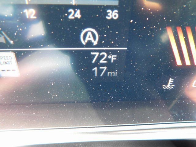 Used 2025 Kia Sorento S w/ Panoramic Sunroof Package image 30