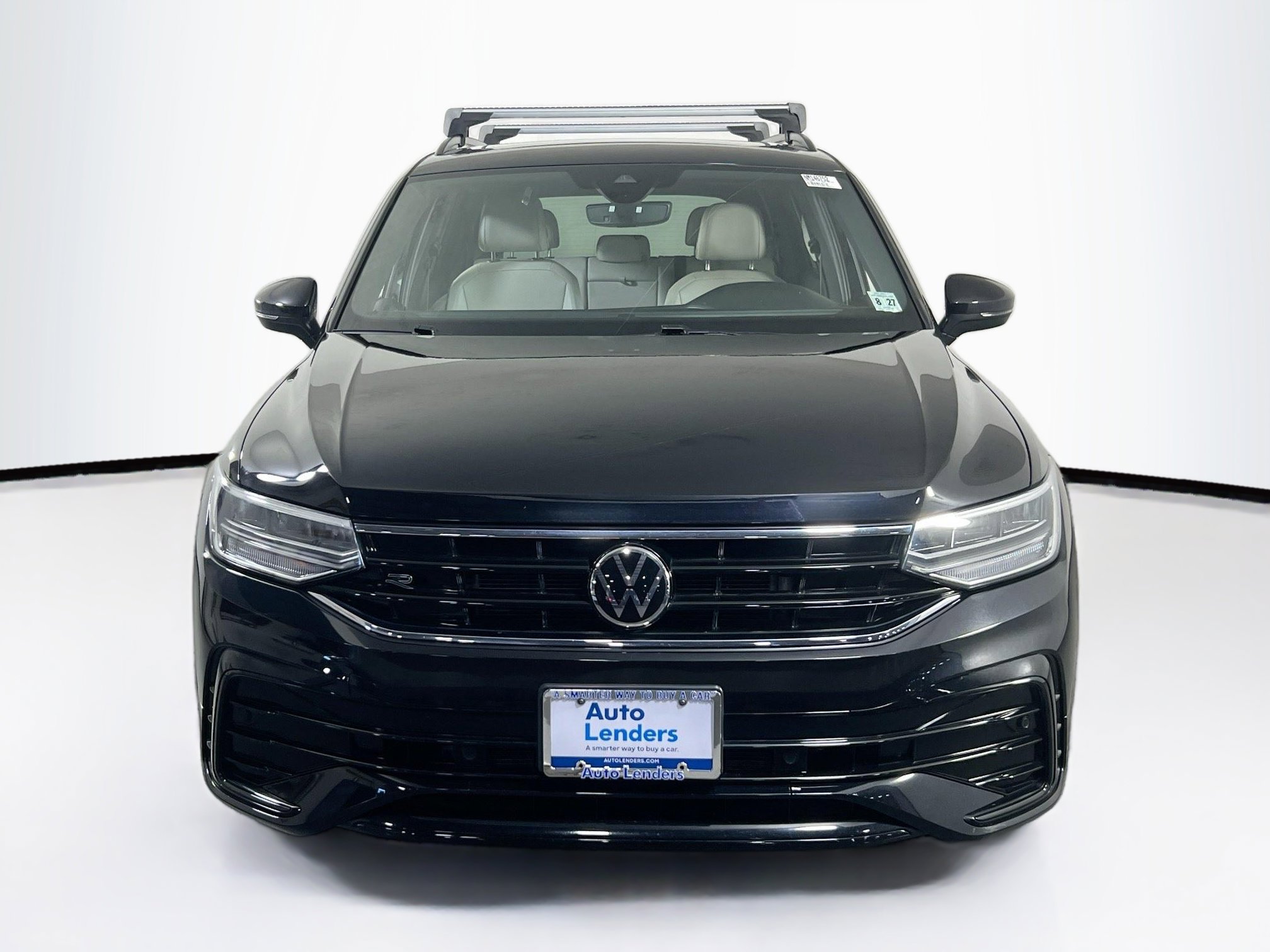Used 2022 Volkswagen Tiguan SE R-Line image 2