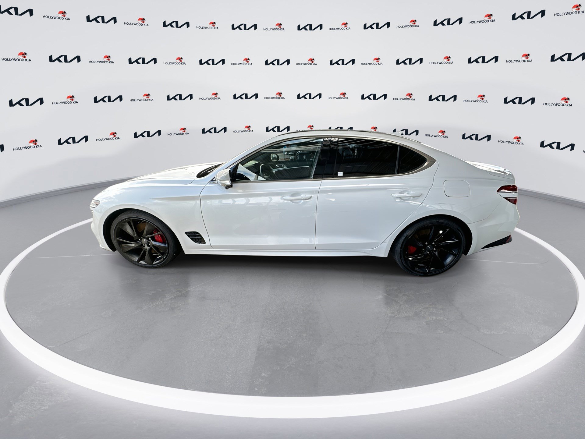 Used 2023 Genesis G70 3.3T w/ Sport Prestige Package image 5