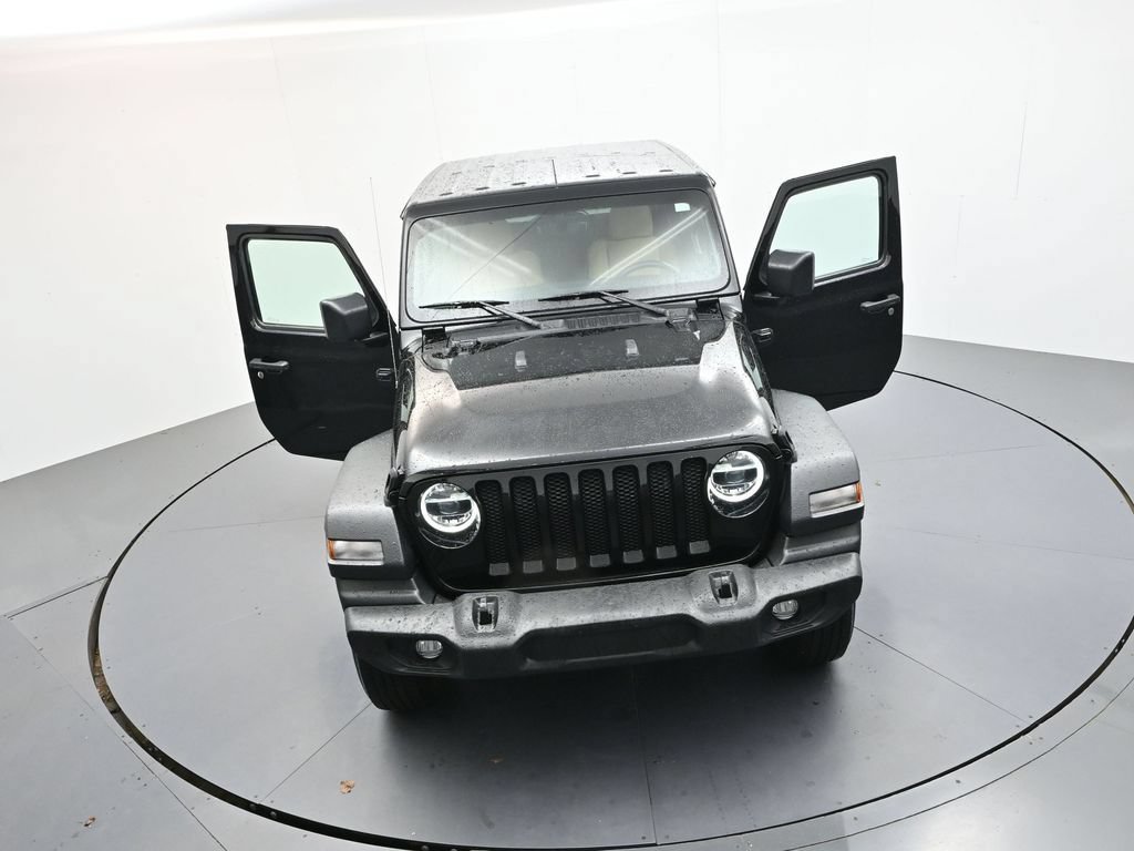 Used 2022 Jeep Wrangler Sport AWD/4WD image 30