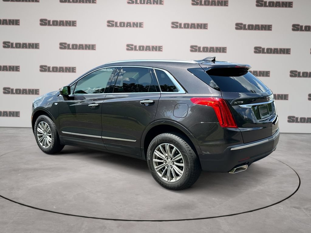 Used 2018 Cadillac XT5 Luxury w/ Driver Awareness Package FWD image 3