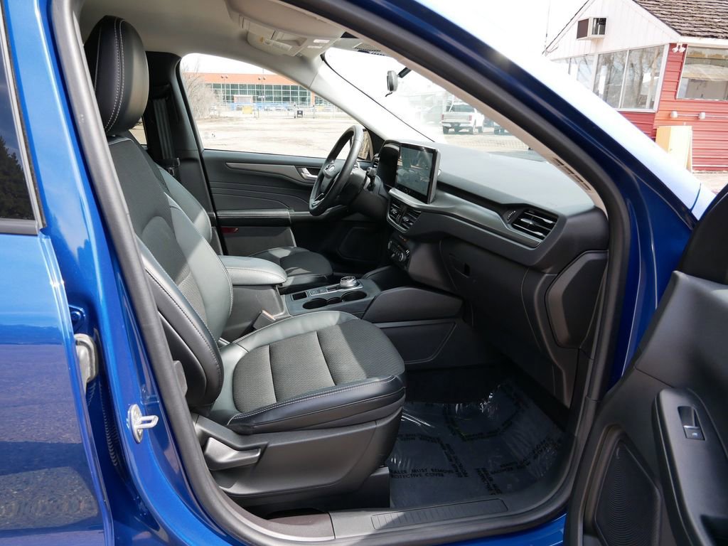 Certified 2023 Ford Escape SE image 8
